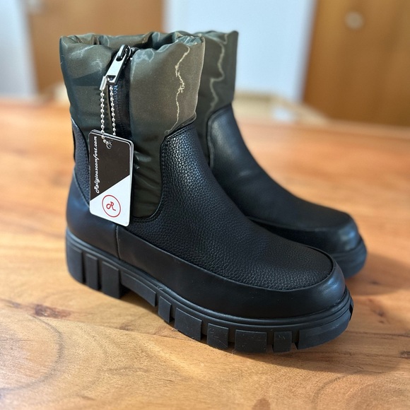 Religious Comfort winter boots - Picture 4 of 4